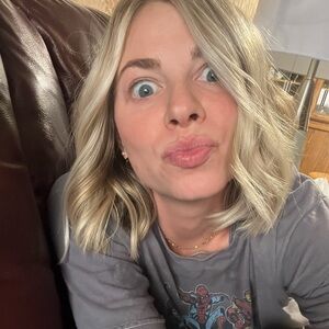 Meet your Posher, Samantha